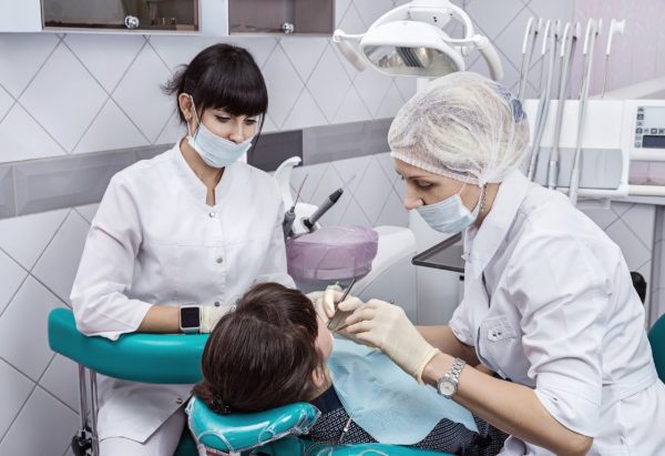 extractie dentara Cluj, clinica stomatologie